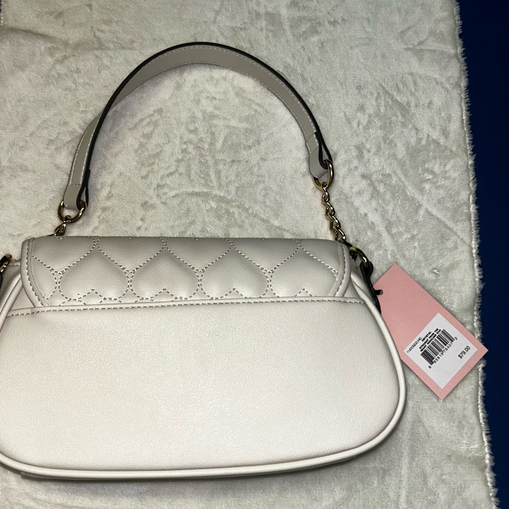 NWT…Juicy Couture Gray Shoulder Bag with Quilted Design and Gold Hardware - Picture 3 of 11